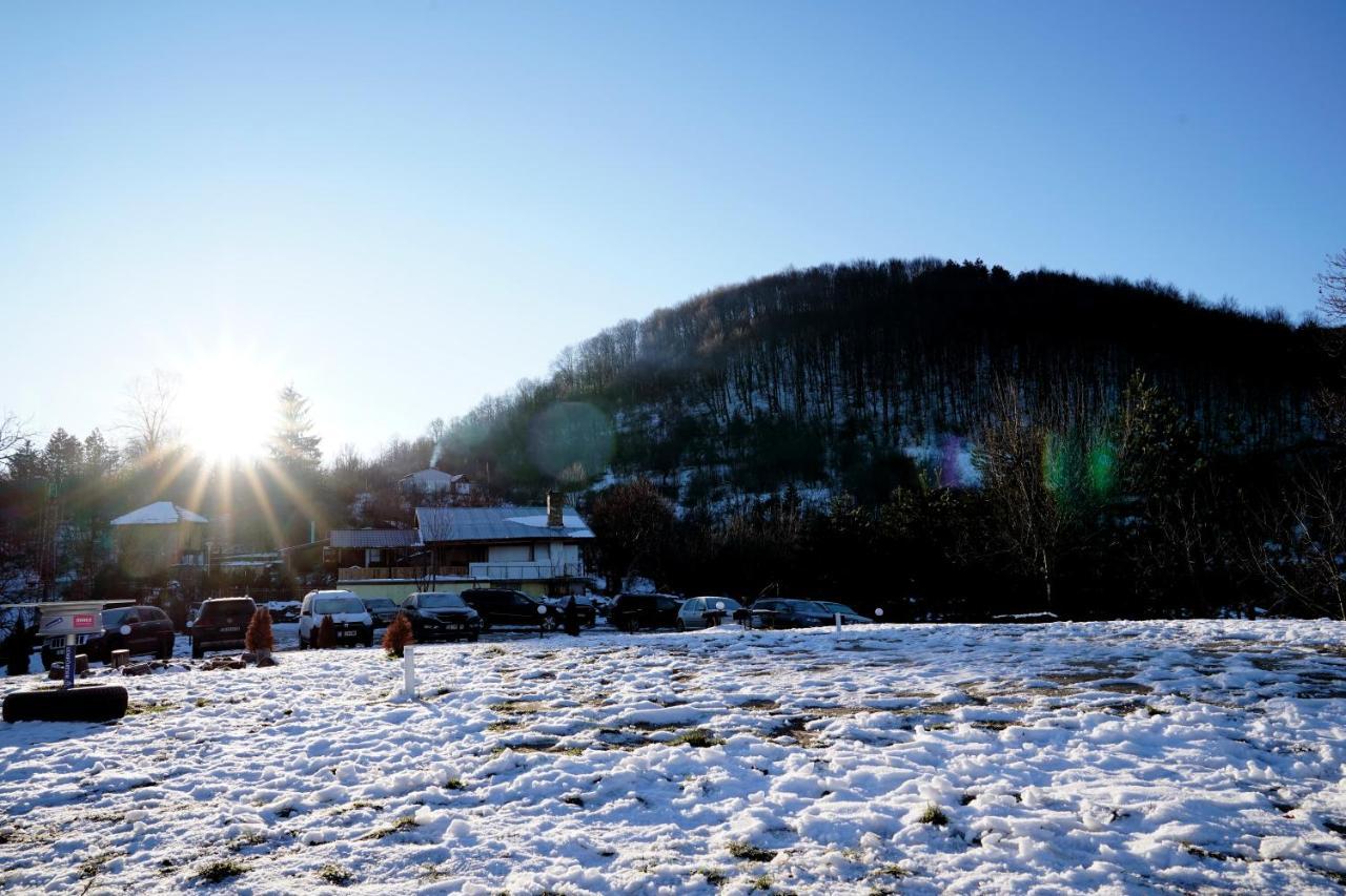 Daskalov Bungalows Chervena Lokva Exteriör bild