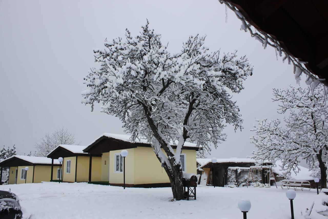 Daskalov Bungalows Chervena Lokva Exteriör bild