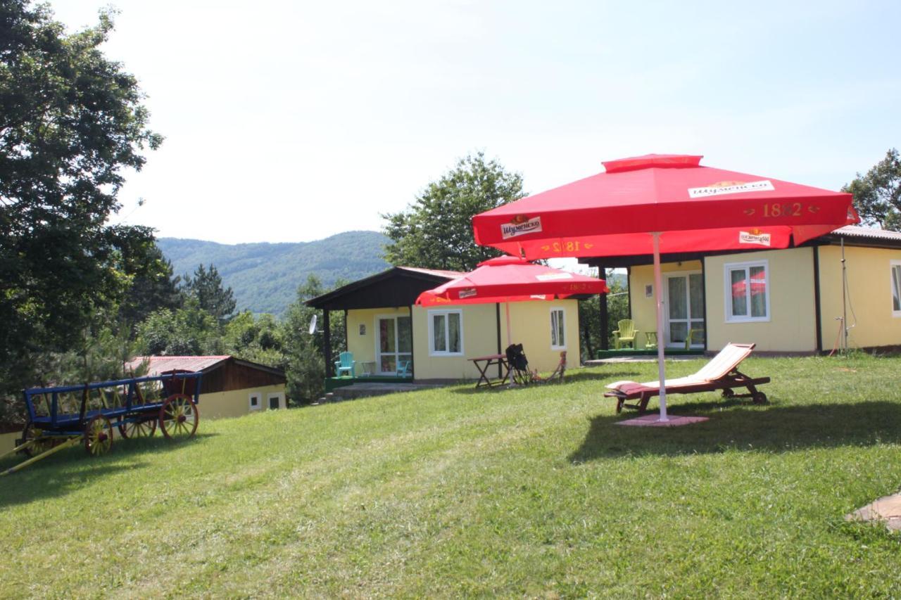 Daskalov Bungalows Chervena Lokva Exteriör bild