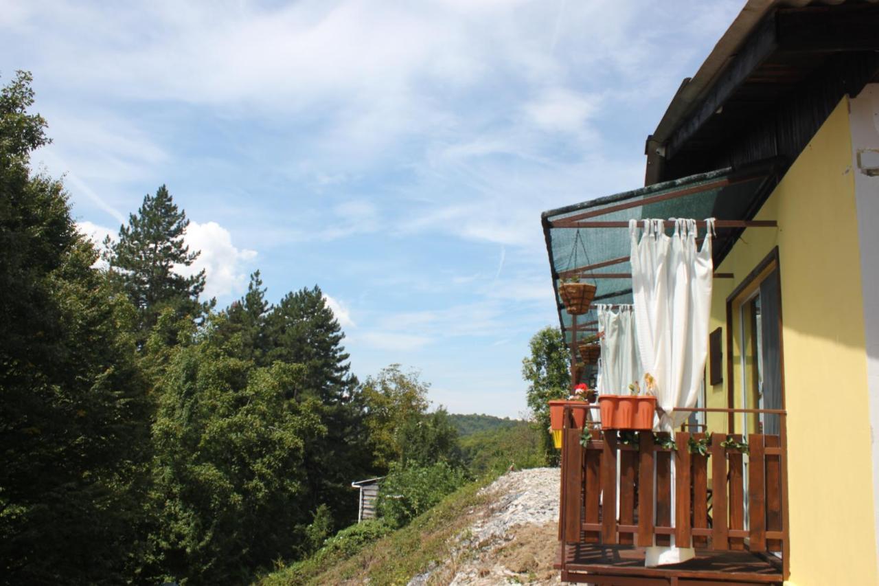 Daskalov Bungalows Chervena Lokva Exteriör bild