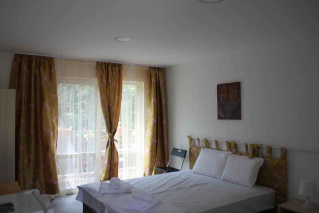Daskalov Bungalows Chervena Lokva Exteriör bild
