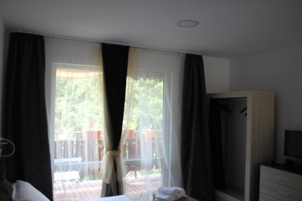 Daskalov Bungalows Chervena Lokva Exteriör bild