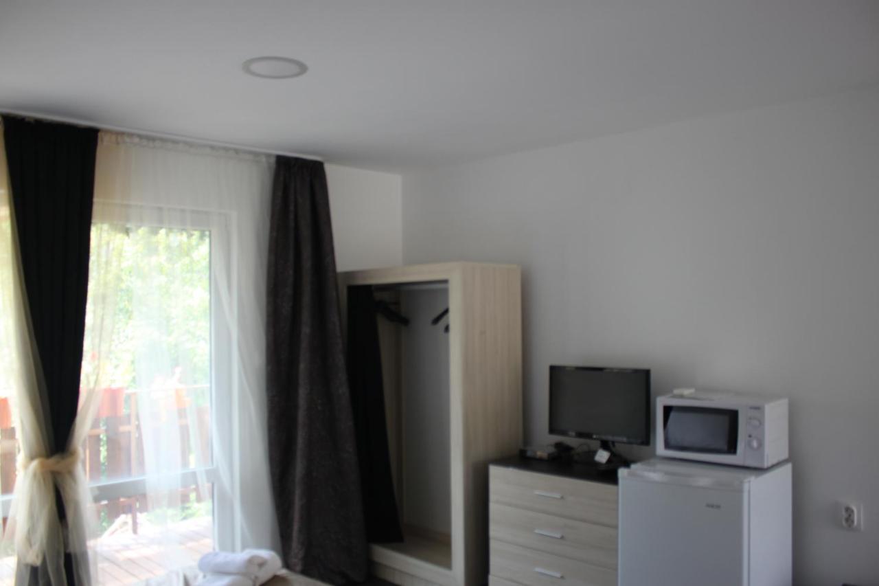 Daskalov Bungalows Chervena Lokva Exteriör bild