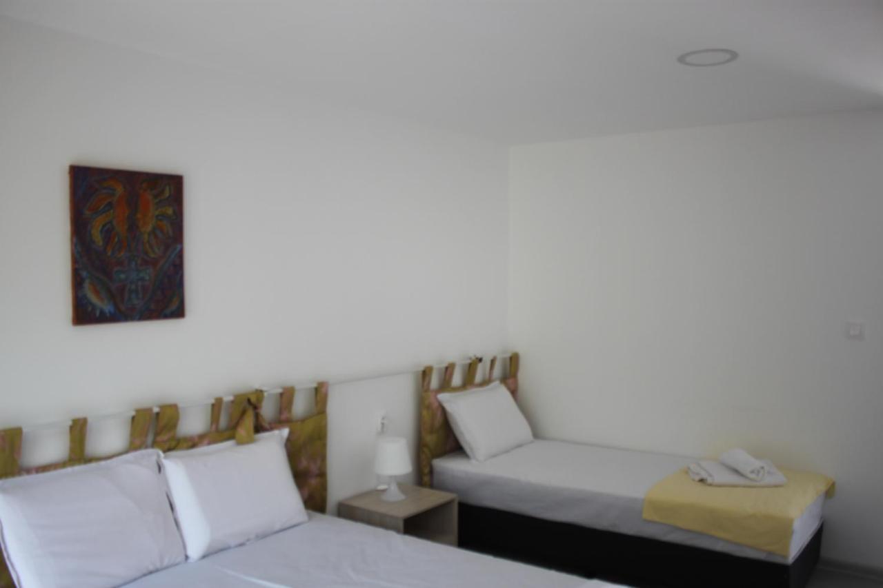 Daskalov Bungalows Chervena Lokva Exteriör bild